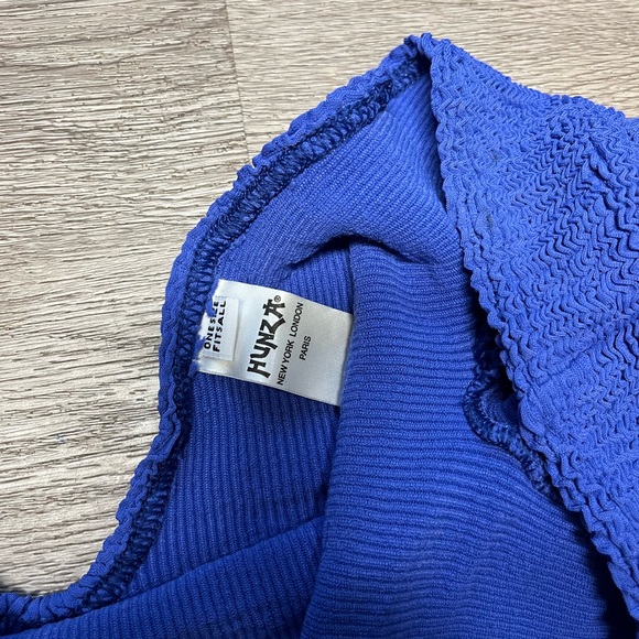 Vintage Hunza G Blue Swimwear Top - Picture 3 of 4